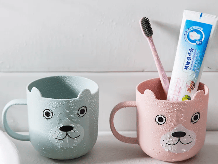 牙杯的旅程 從簡樸到精致，口腔衛生用品的千年演變